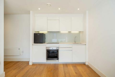 1 bedroom flat for sale, Tiltman Place, London N7