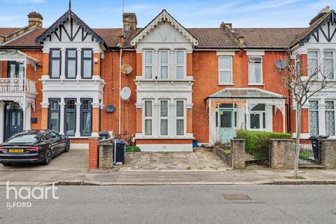 4 bedroom terraced house for sale, Ranelagh Gardens, Ilford