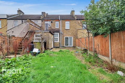 4 bedroom terraced house for sale, Ranelagh Gardens, Ilford