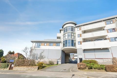 2 bedroom flat for sale, Buckhurst Road, Bexhill-on-Sea, East Sussex, TN40