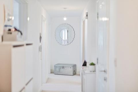 2 bedroom flat for sale, Buckhurst Road, Bexhill-on-Sea, East Sussex, TN40