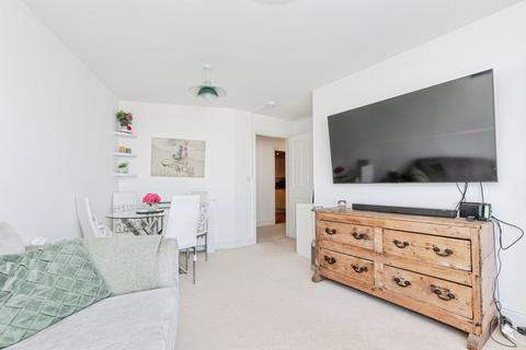 2 bedroom flat for sale, Buckhurst Road, Bexhill-on-Sea, East Sussex, TN40