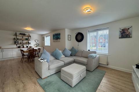 2 bedroom flat for sale, Feversham Close, Manchester M30