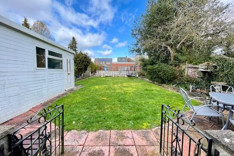 3 bedroom semi-detached house for sale, Hemingford Drive, Luton, Bedfordshire, LU2 7BA