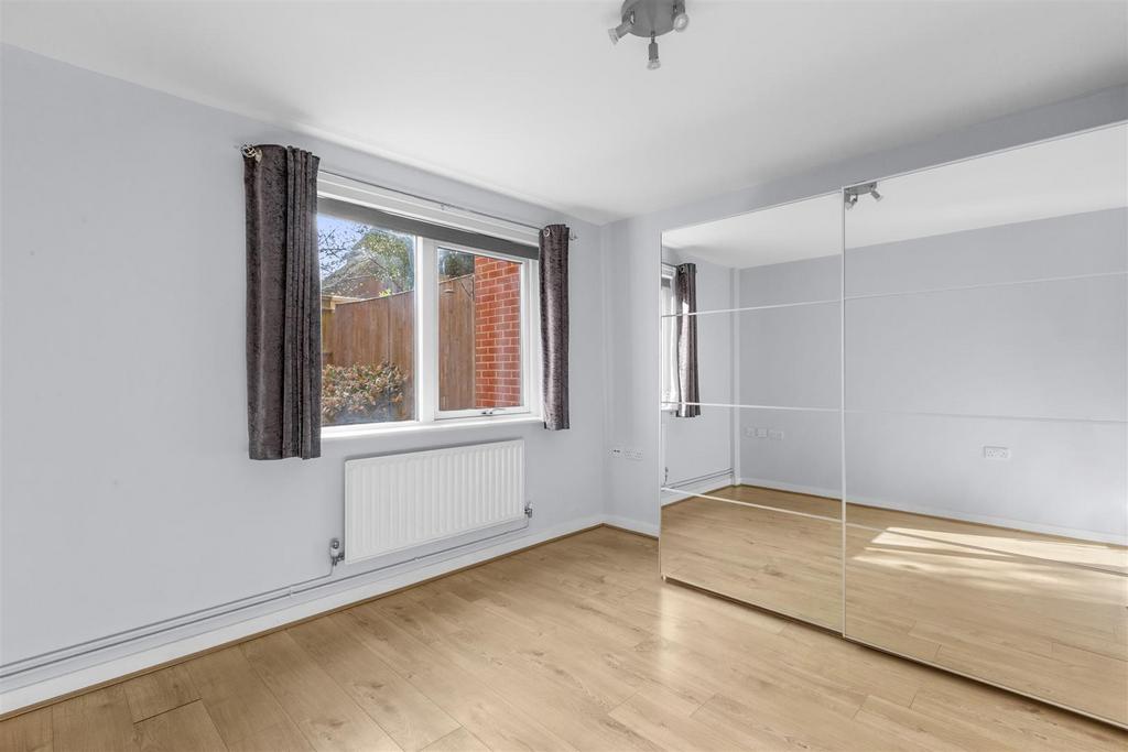 Flat 21, Guildmaster Court, Desborough Rd, HP11 2 R