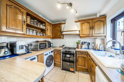 4 bedroom house for sale, Jonquil Gardens, Hampton TW12