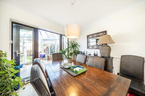 4 bedroom house for sale, Jonquil Gardens, Hampton TW12