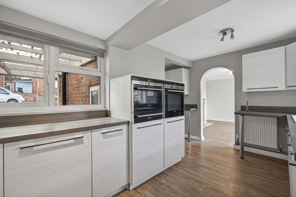 Kitchen (2)