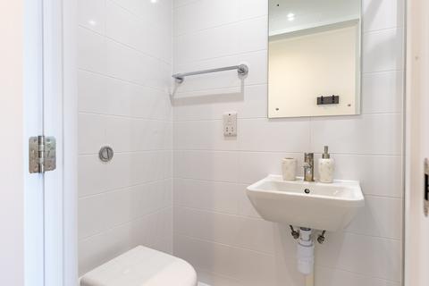 undefined, Silver Skyline En Suite at Great Court, 78 Rolls Road SE1