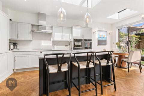 undefined, Heythorp Street, London