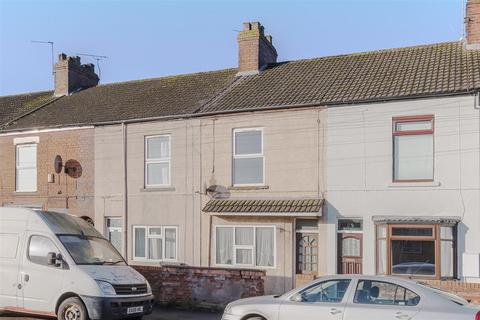 2 bedroom terraced house for sale, Cemetery Road, Scunthorpe