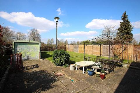 4 bedroom bungalow for sale, Walton on Thames