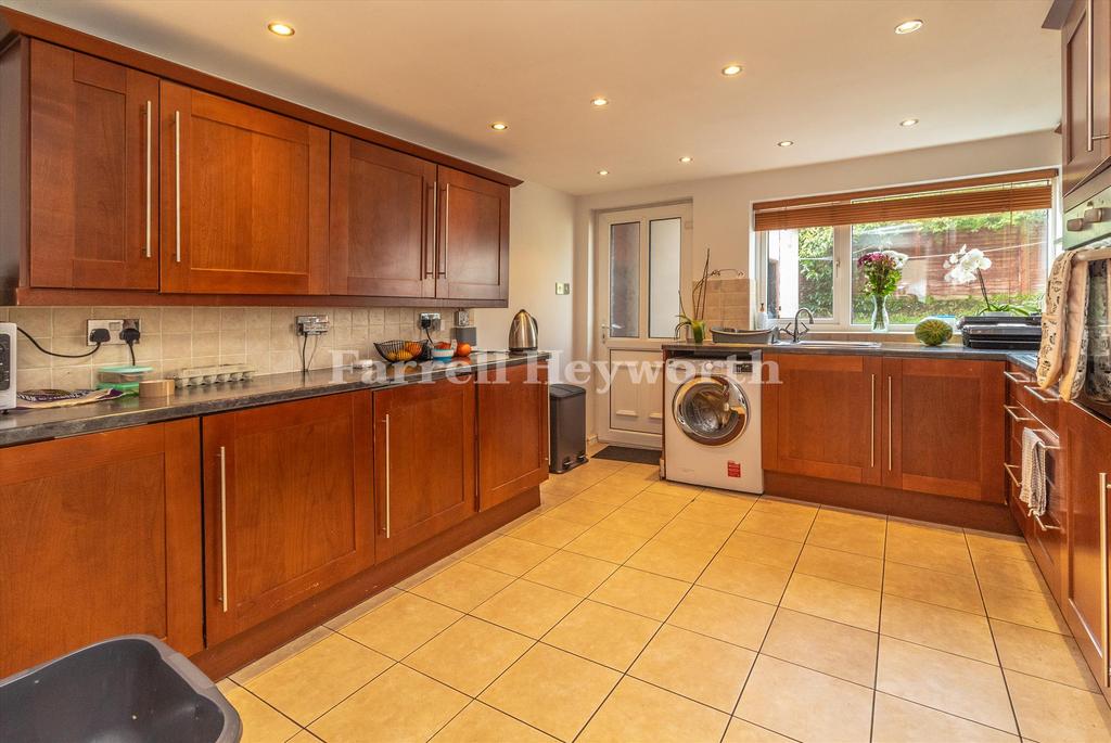 Kitchen image 2