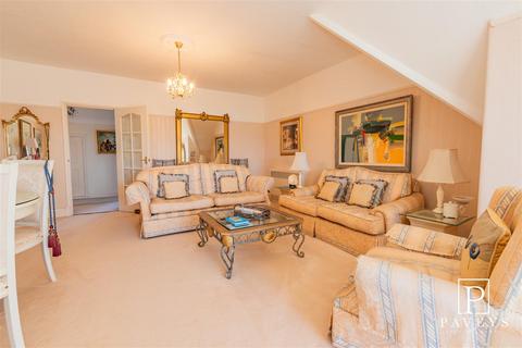 3 bedroom penthouse for sale, The Penthouse, Ivanhoe, Second Avenue, Frinton-On-Sea