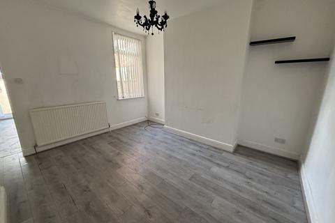 undefined, 1, Bootle L20