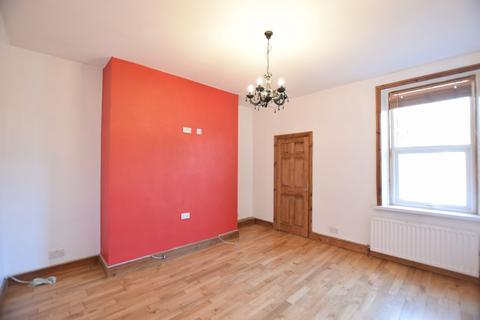 2 bedroom flat to rent, Harold Street, Jarrow, NE32