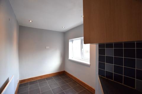 2 bedroom flat to rent, Harold Street, Jarrow, NE32
