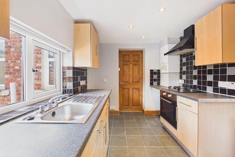 2 bedroom flat to rent, Harold Street, Jarrow, NE32