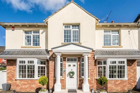 undefined, Hambledon Road, Waterlooville