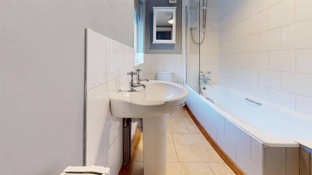 Bathroom (5).jpg