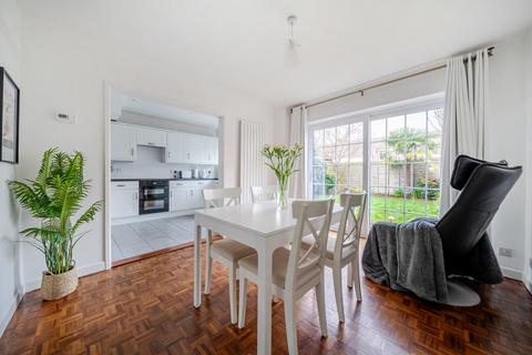 3 bedroom end of terrace house for sale, Fairthorne Gardens, Hampshire PO12