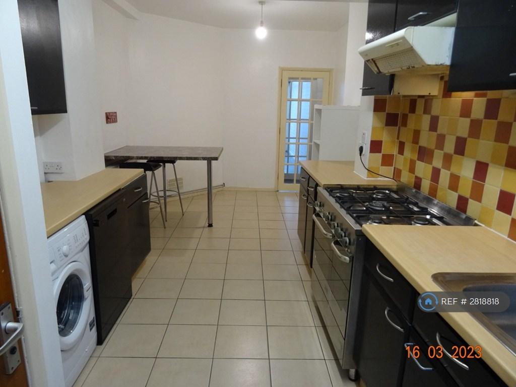 Kitchen 1