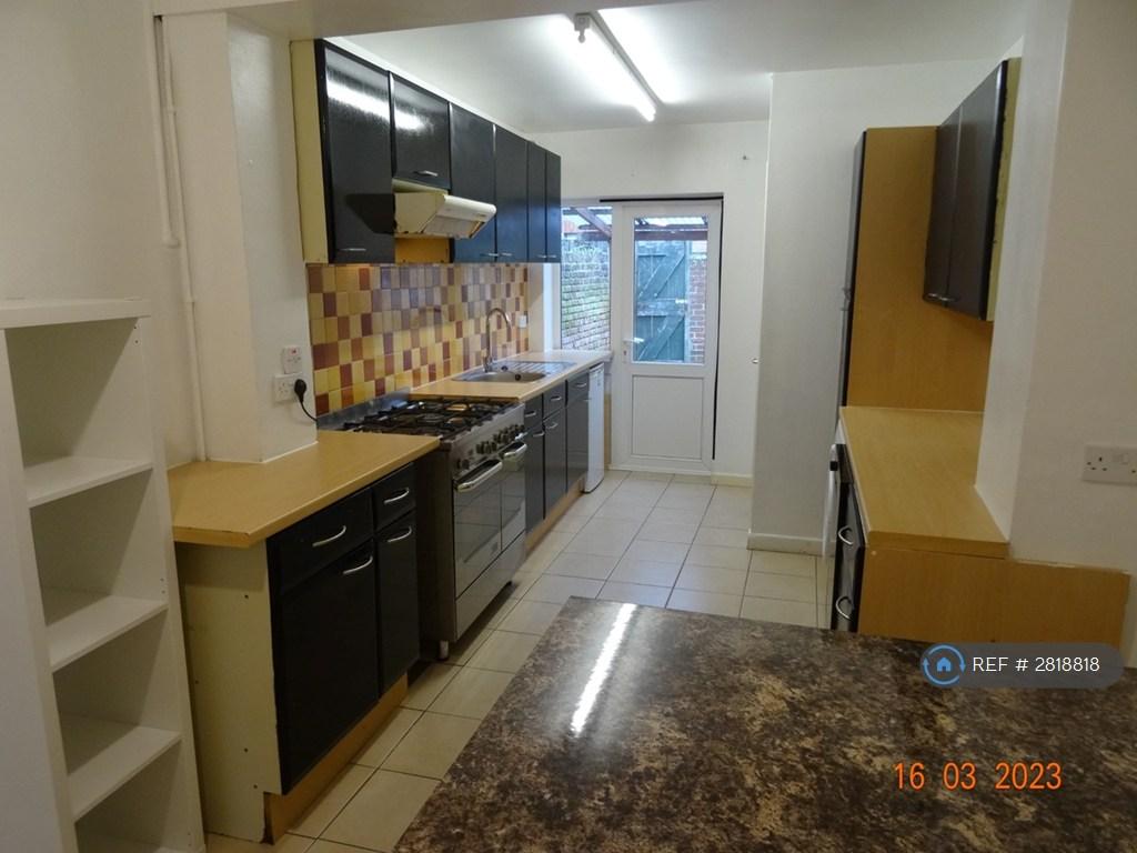 Kitchen 2