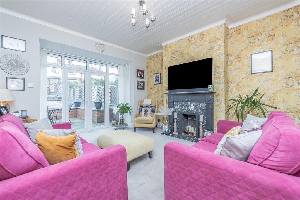 Living Room: