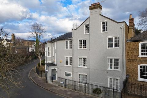 3 bedroom flat for sale, West Hill, Harrow