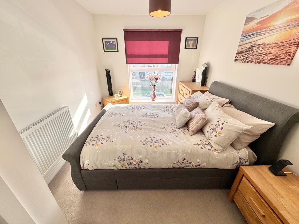 James Mc Kechnie Avenue Bedroom One