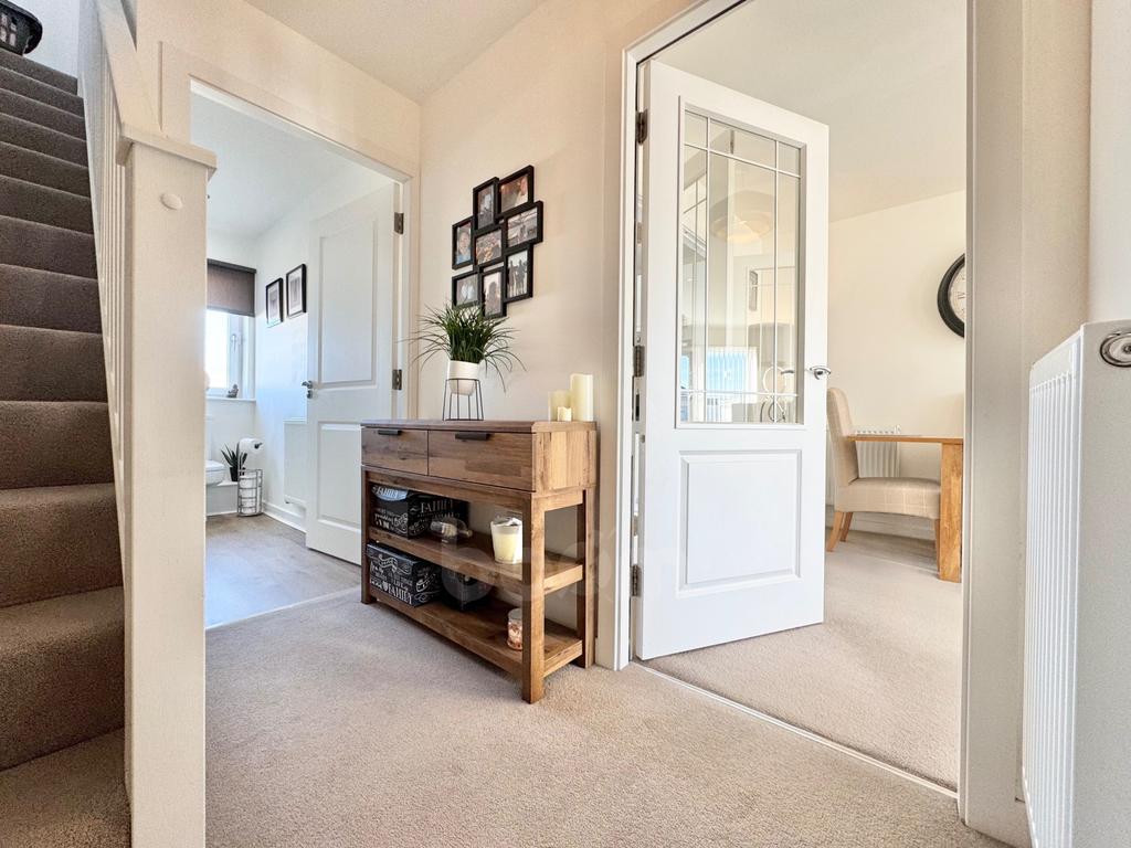 James Mc Kechnie Avenue hallway