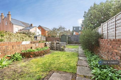 2 bedroom flat to rent, Donnington Gardens, Reading, RG1