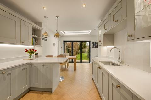 3 bedroom semi-detached house for sale, Marford Crescent, Sale