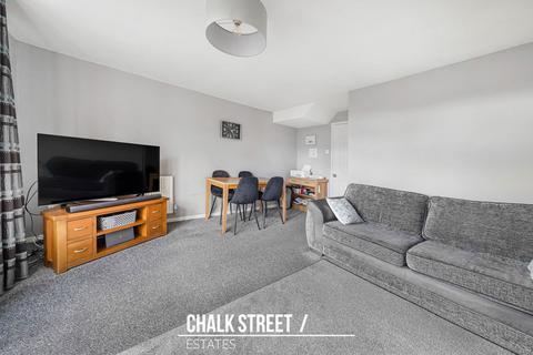 undefined, Victor Close, Hornchurch, RM12