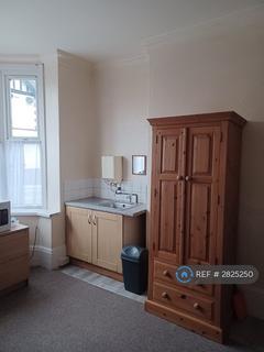 1 bedroom in a house share to rent, Mill Road, Cleethorpes, DN35