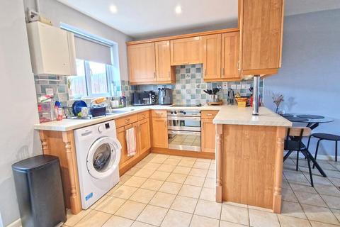 2 bedroom terraced house for sale, Moor Pond Close, Bicester