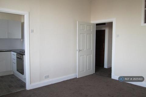 2 bedroom flat to rent, Highholm Street, Port Glasgow, PA14