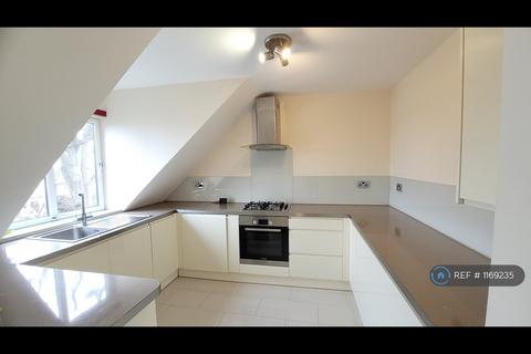 2 bedroom flat to rent, The Ridgeway, Enfield, EN2
