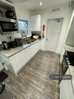 1 bedroom in a house share to rent, Broadway, Sheerness, ME12