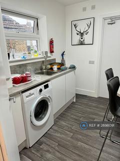 1 bedroom in a house share to rent, Broadway, Sheerness, ME12