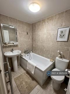 1 bedroom flat to rent, Southampton Way, London, SE5