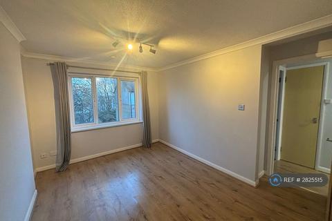 1 bedroom flat to rent, Wright Close, Plymouth, PL1