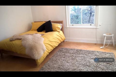 undefined, Benthal Road, London, N16