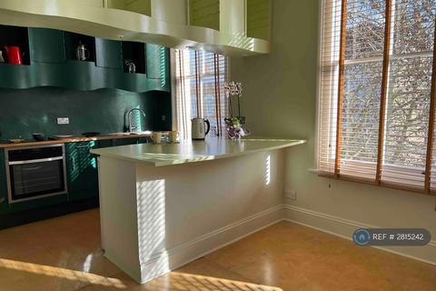 1 bedroom flat to rent, Benthal Road, London, N16