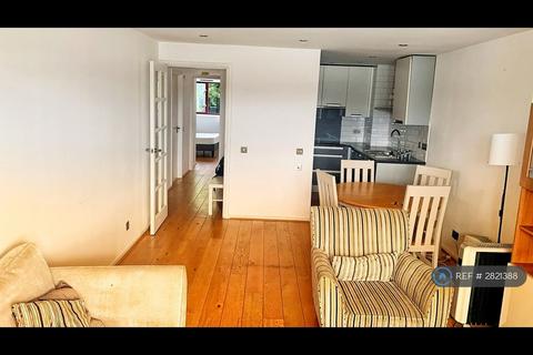 2 bedroom flat to rent, Wapping High Street, London, E1W