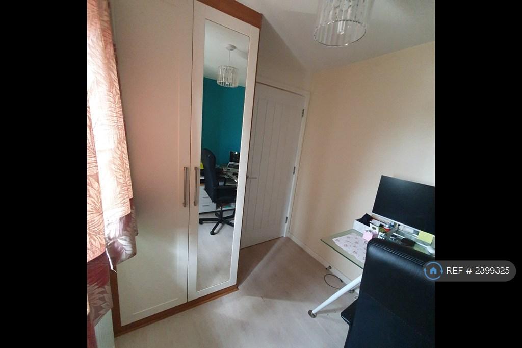 Room 3 / Study