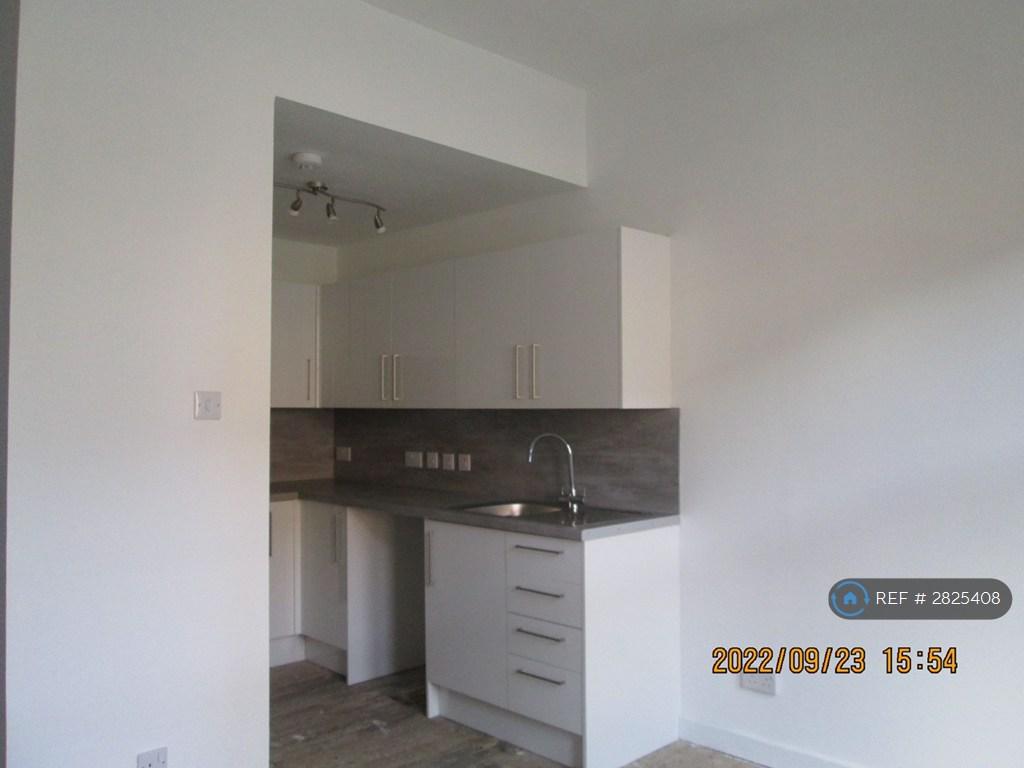 Lounge/Kitchen