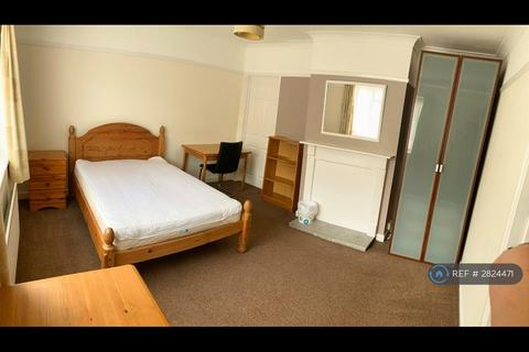 undefined, Cedar Way, Guildford, GU1