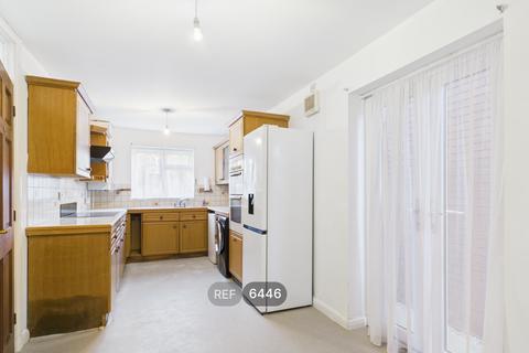 undefined, Fulmar Close, Colchester, CO4 3FJ