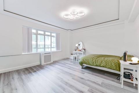 2 bedroom flat for sale, University Street, Bloomsbury, London, WC1E